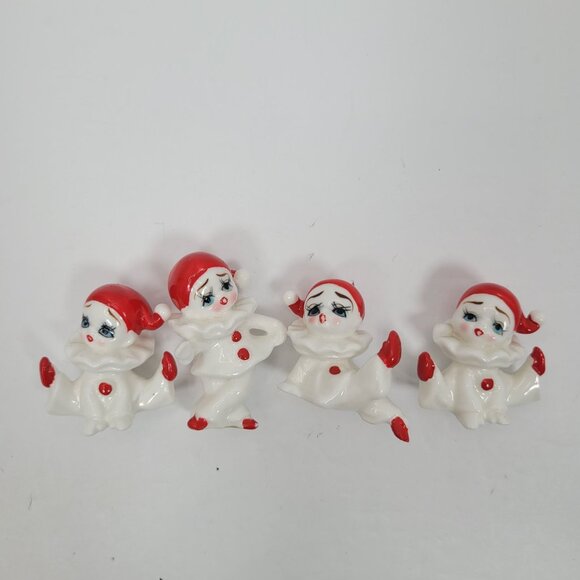 Vintage Miniature Pierrot White Red Figurines Set Of 4 - Picture 4 of 5